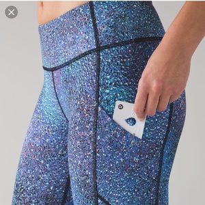 *RARE* Lululemon strive multi/mermaid speed crop